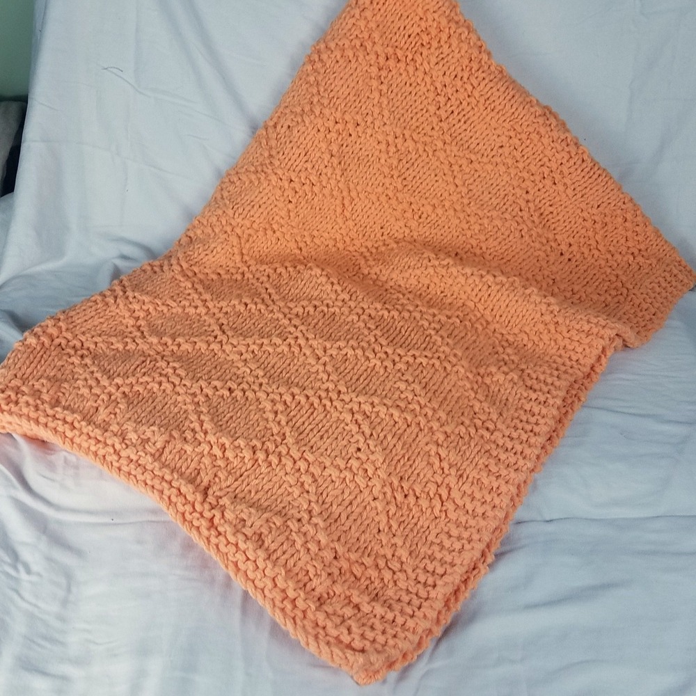 Knit Throw Blanket 66x40 pale Orange solid New Diamond Afghan OSU student gift